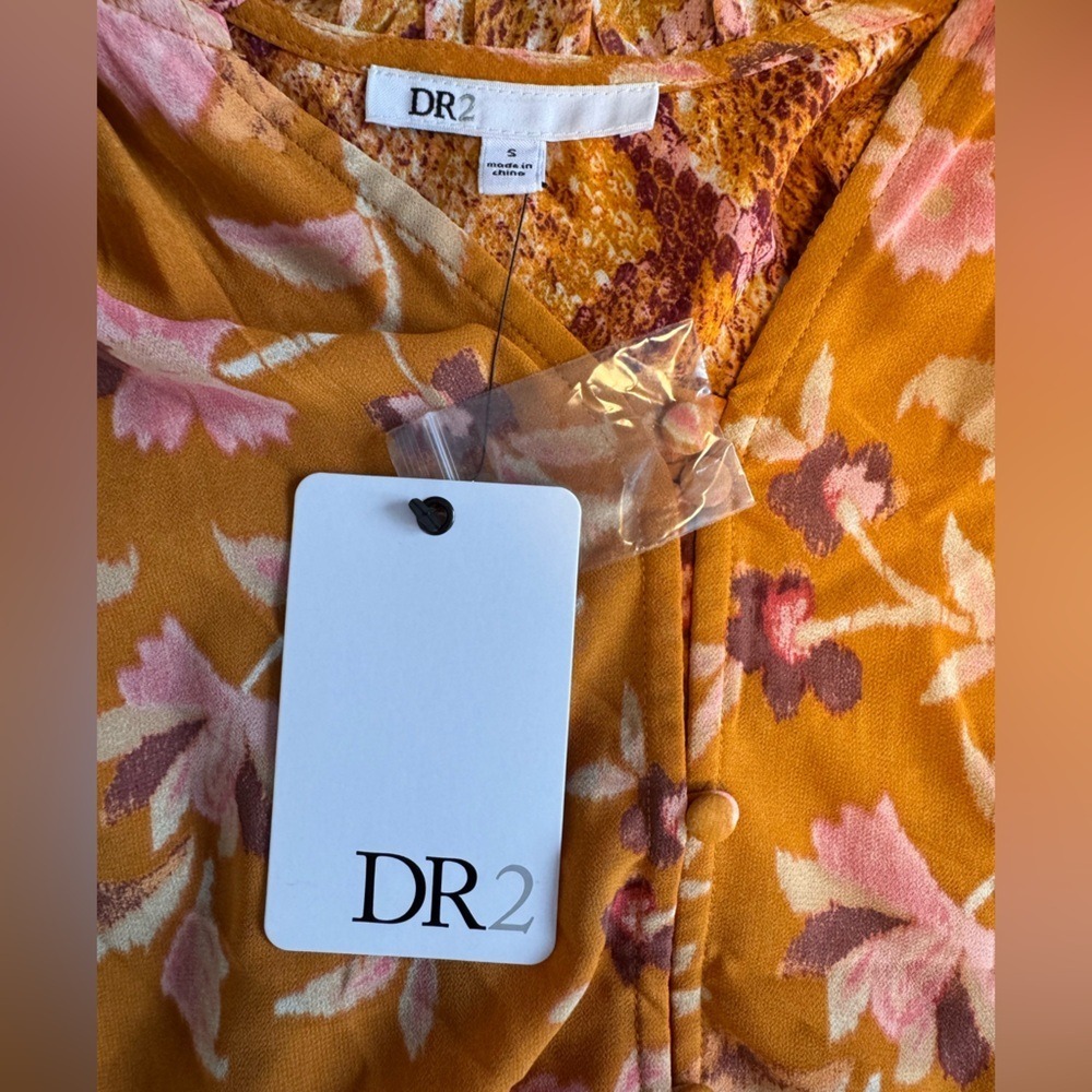 DR 2 orange floral button up blouse short sleeve ruffles nwt - Picture 3 of 6